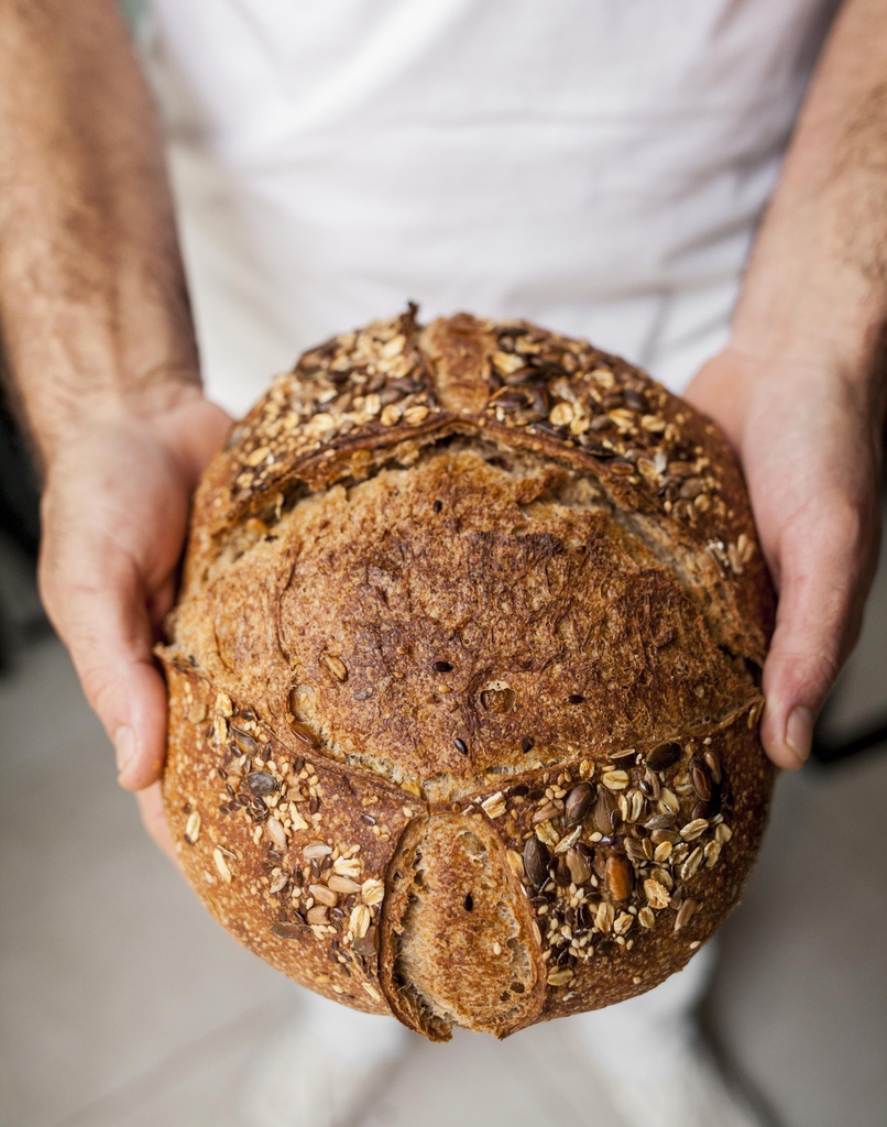 Whole spelt sourdough bread with seeds